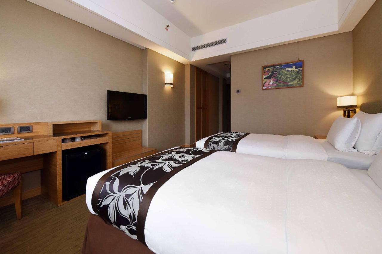 Fullon Hotel Hualien Exterior photo